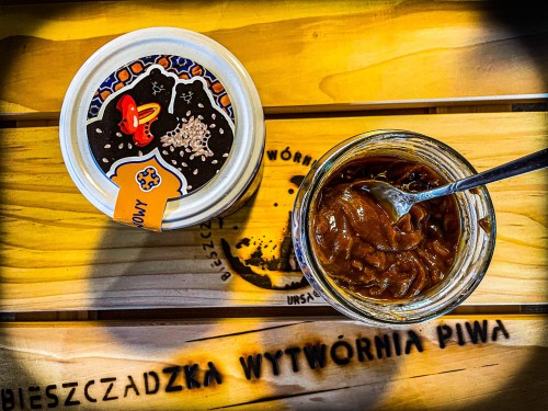 Krem Chałwowy Ursa z sezamu i daktyli - lokalny produkt spożywczy od producenta z Bieszczad