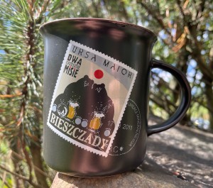 Kubek Ursa Maior 355 ml ze znaczkiem Ryszarda Kai, który prawie wydrukowała Poczta Polska